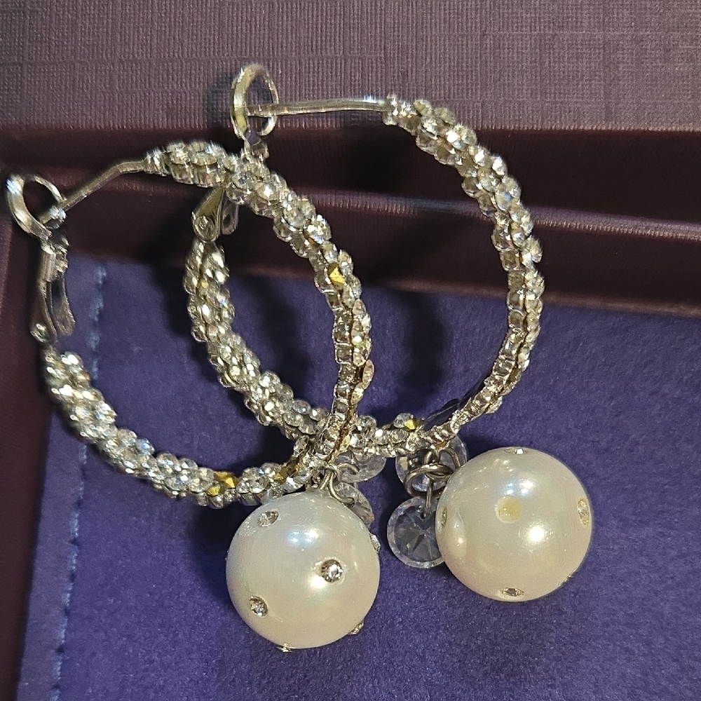 Elegant Silver and Pearl Hoop Earrings